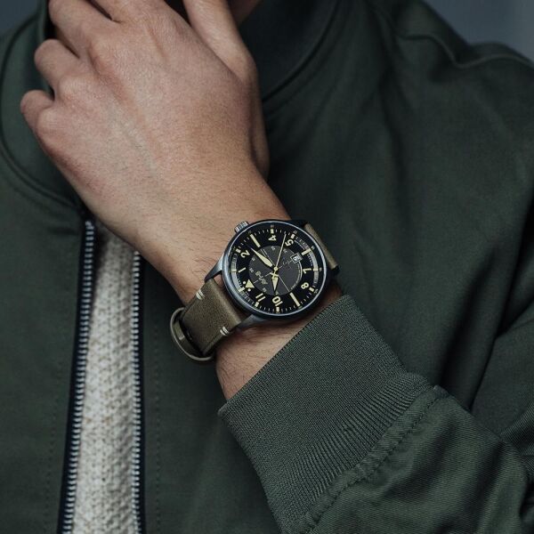 AVI-8 AV-4094-04 Erkek Kol Saati