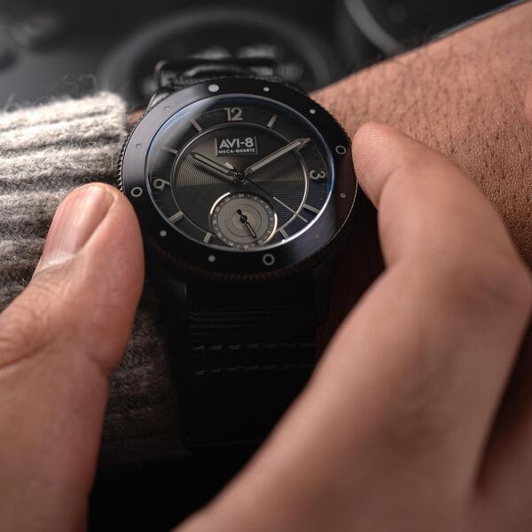 AVI-8 AV-4112-05  Erkek Kol Saati
