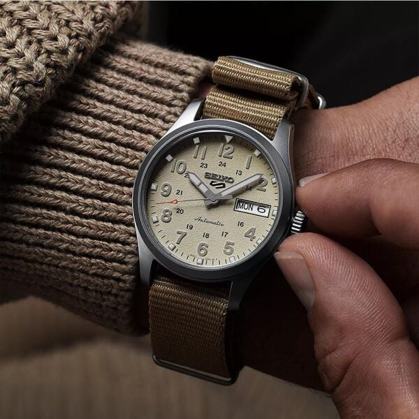 SEIKO SRPJ83K1 Erkek Kol Saati