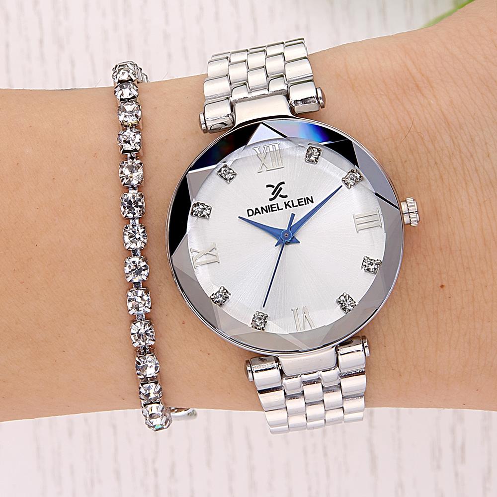 DANIEL KLEIN DKE.1.10811-1 Bileklik Hediyeli Kadın Kol Saati