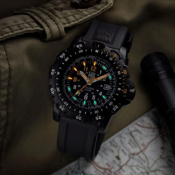 LUMINOX XL.8825.H.SET.1 RECON POINT MAN 8820 (İsviçre Üretimi Ronda 515 Mekanizmalı) Erkek Kol Saati