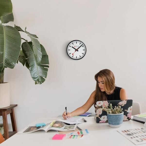 MONDAINE A990.CLOCK.12SBB Duvar Saati