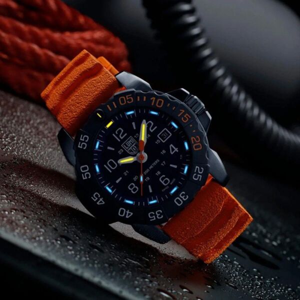 XS.3253.CBNSF.SET NAVY SEAL FOUNDATION Erkek Kol Saati