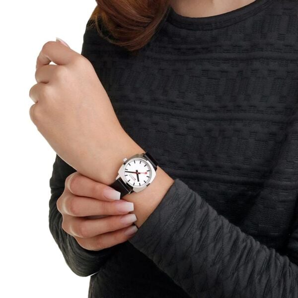 MONDAINE MSL.31110.LBV Kadın Kol Saati