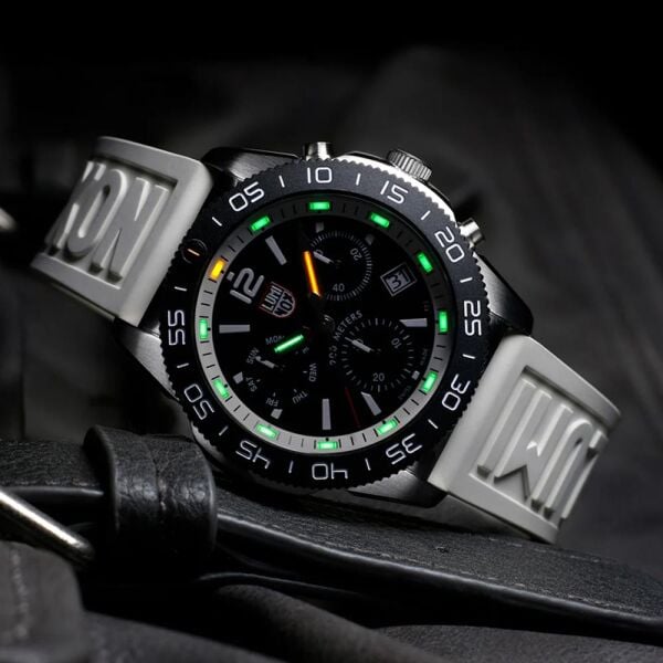 LUMINOX XS.3141 PACIFIC DIVER CHRONOGRAPH (İsviçre Üretimi Ronda Z60 Mekanizmalı) Erkek Kol Saati