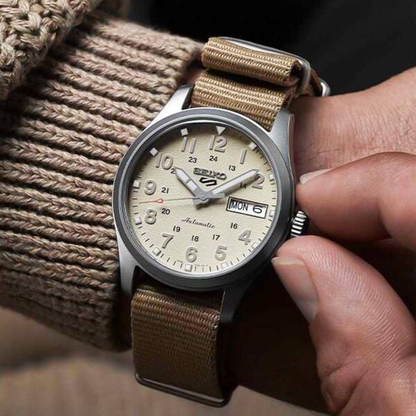 SEIKO SRPJ83K1